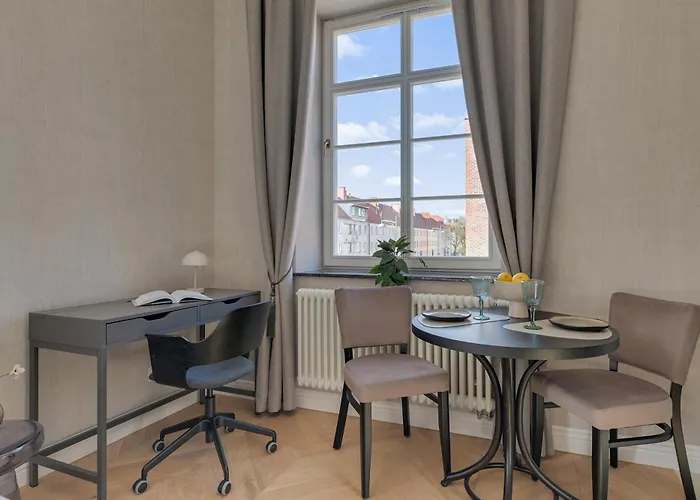 Budynek Dyrekcji By Browar Hevelius * Gdansk